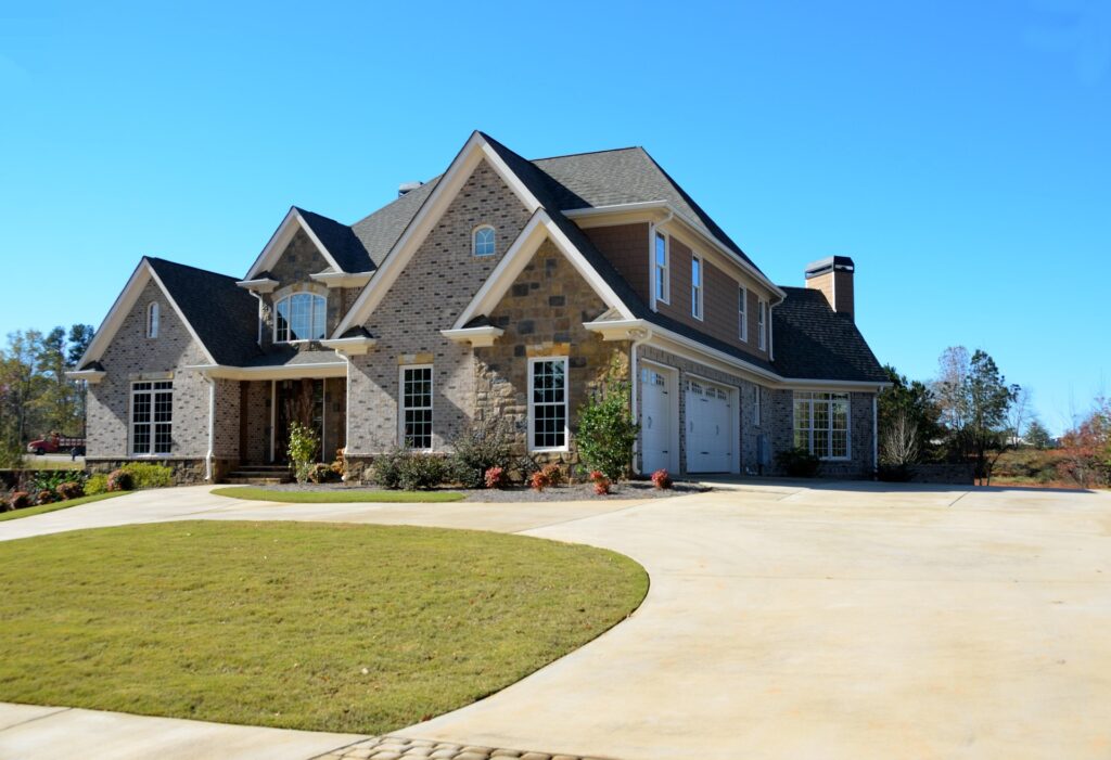 Sophisticated interlock in Ottawa with premium stone pavers, elegant contemporary design, and luxury residential finish enhancing modern curb appeal